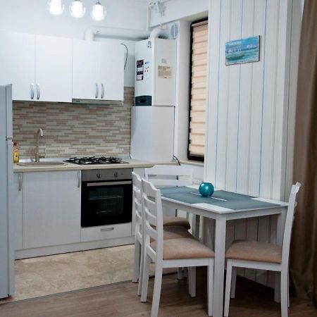 Apartament Laura Solid House ママイア エクステリア 写真