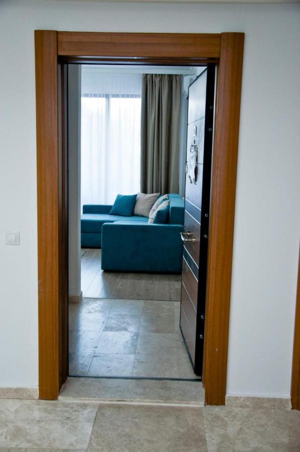 Apartament Laura Solid House ママイア エクステリア 写真